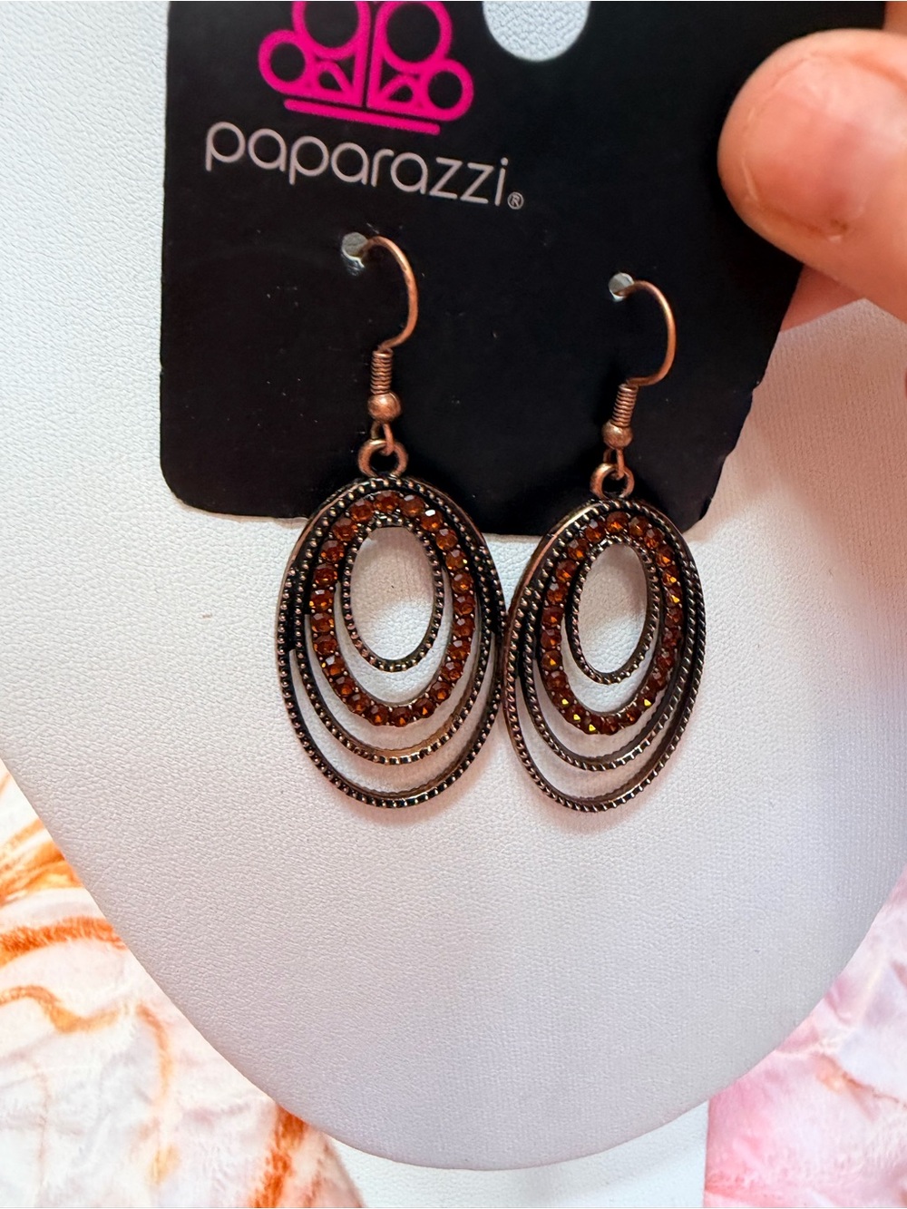 Lot of 8 bronze tone earrings NWT! - Picture 5 of 10